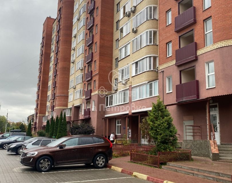 Продаётся 2-комнатная квартира, 62.4 м²
