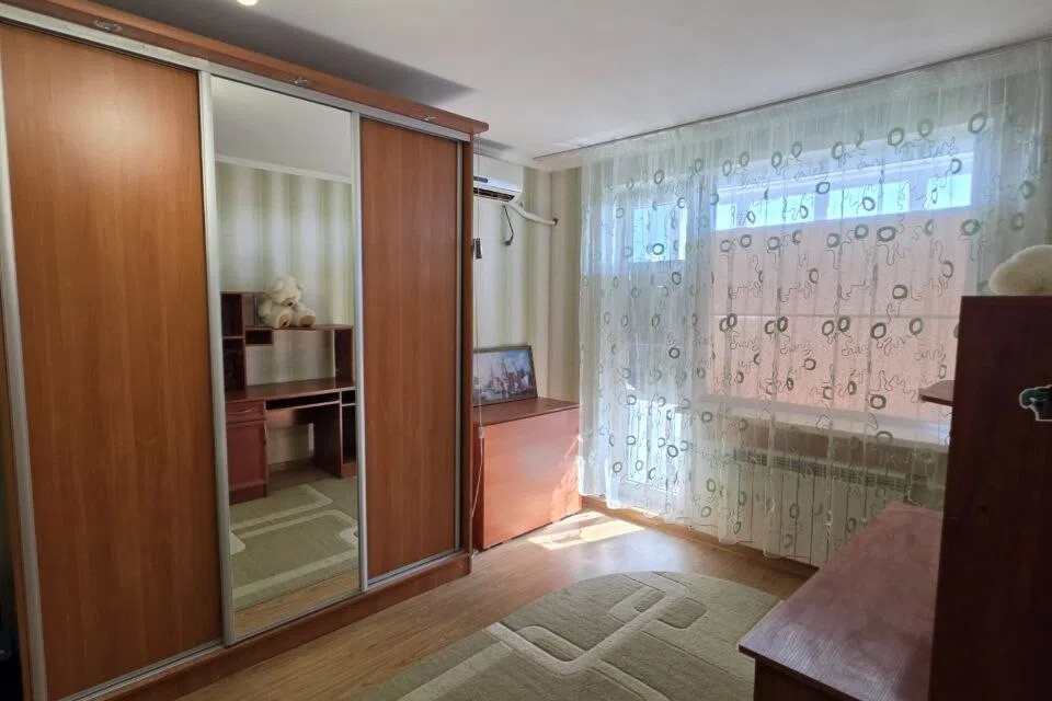 Продаётся 2-комнатная квартира, 42.7 м²