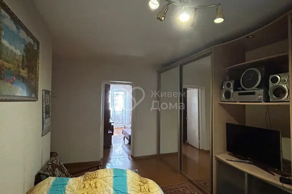 Продаётся 3-комнатная квартира, 57.9 м²