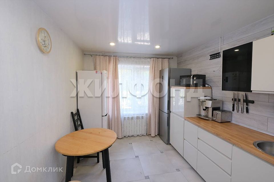 Продаётся 3-комнатная квартира, 63.4 м²