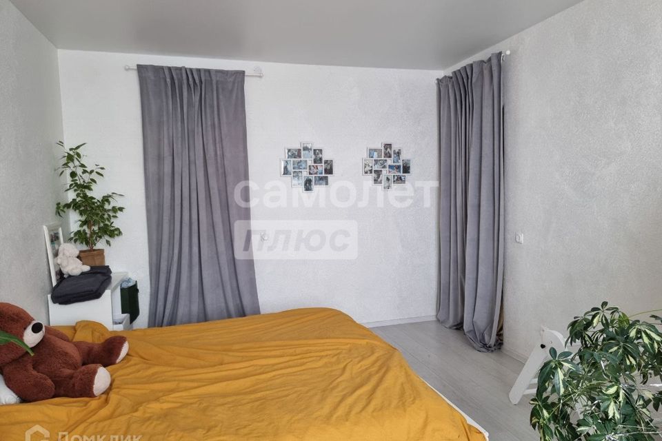 Продаётся 1-комнатная квартира, 53.8 м²