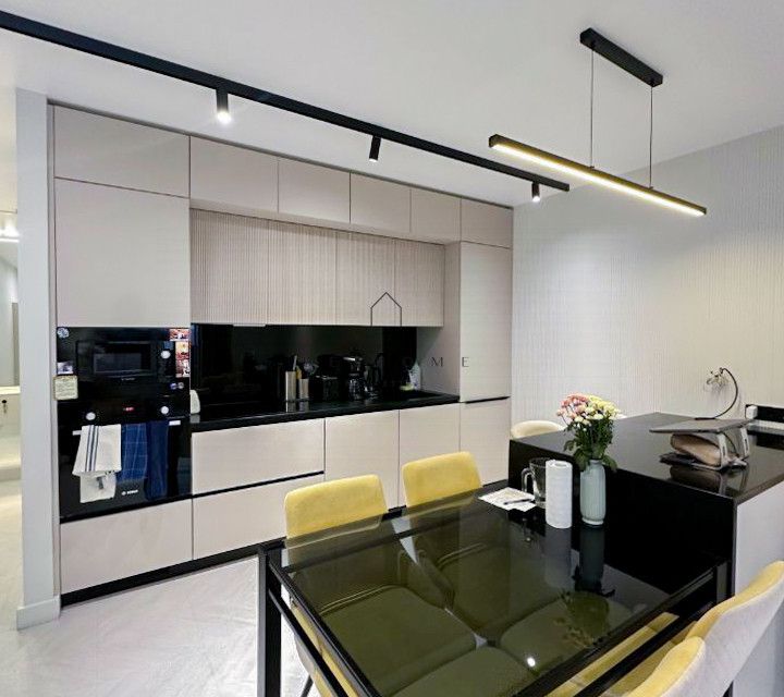 Сдаётся 4-комнатная квартира, 100 м²