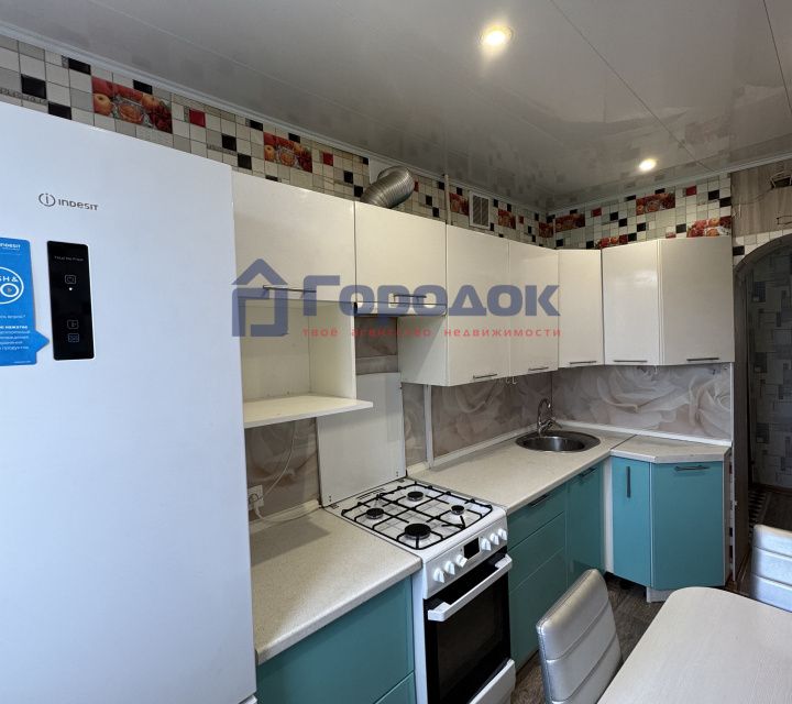 Продаётся 4-комнатная квартира, 57.9 м²