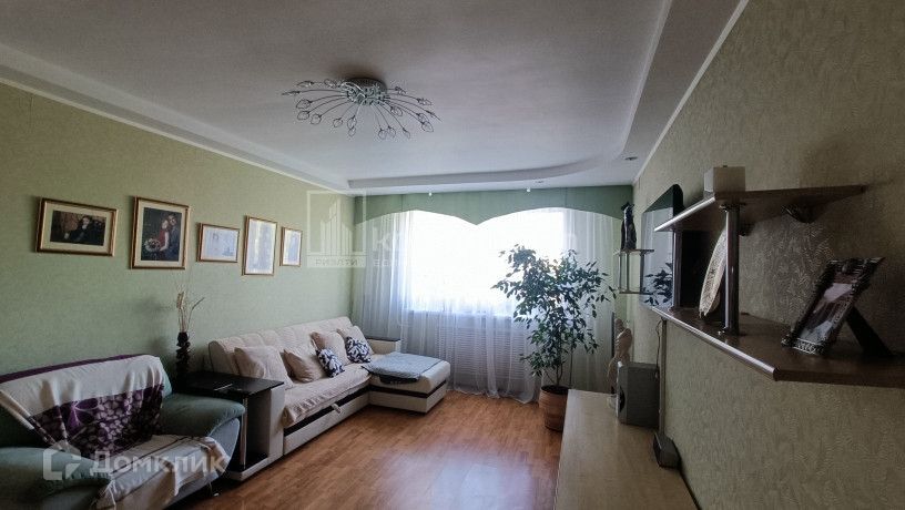 Продаётся 3-комнатная квартира, 108 м²
