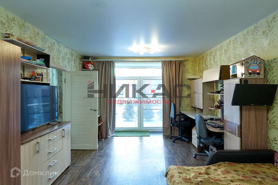 Продаётся 1-комнатная квартира, 42.4 м²