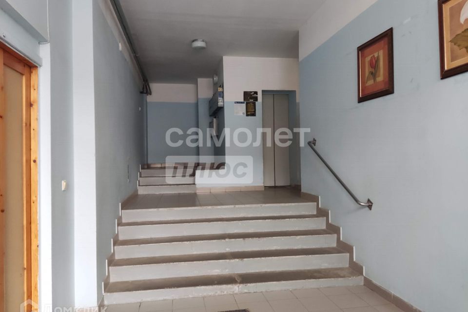 Продаётся 3-комнатная квартира, 107.5 м²