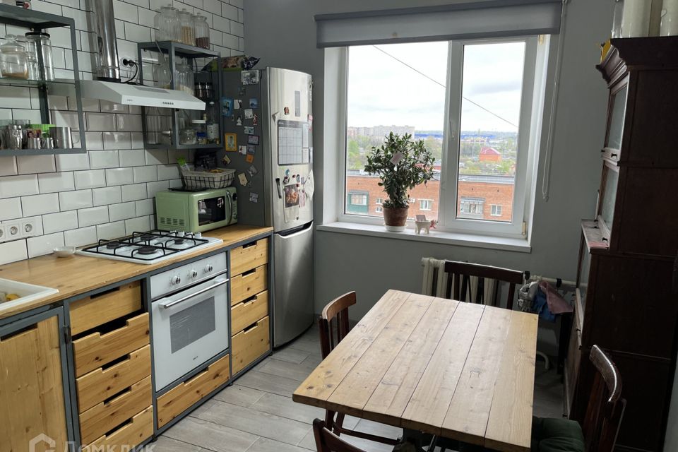 Продаётся 3-комнатная квартира, 63 м²
