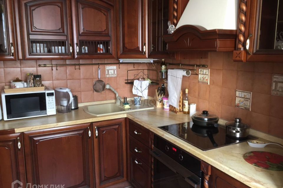 Сдаётся 2-комнатная квартира, 60 м²