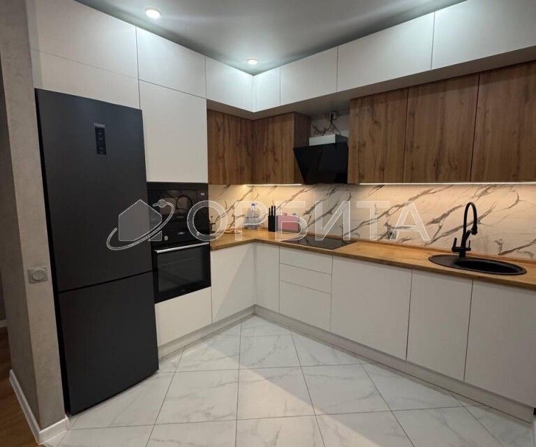 Продаётся 1-комнатная квартира, 53.8 м²