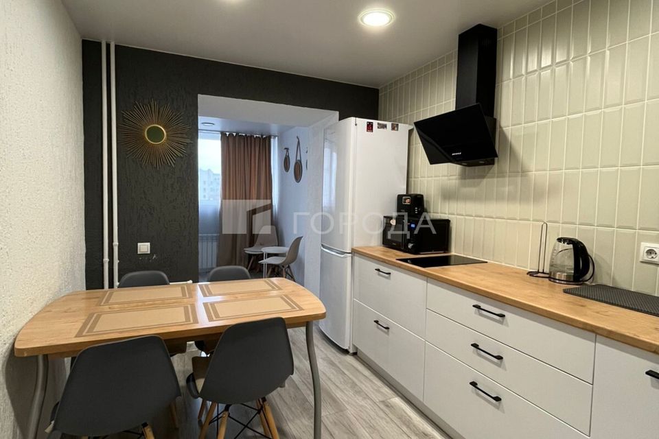 Сдаётся 3-комнатная квартира, 85 м²