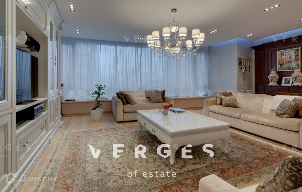 Продаётся 2-комнатная квартира, 154 м²