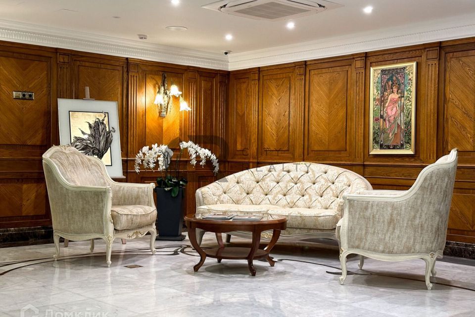 Продаётся 3-комнатная квартира, 154 м²