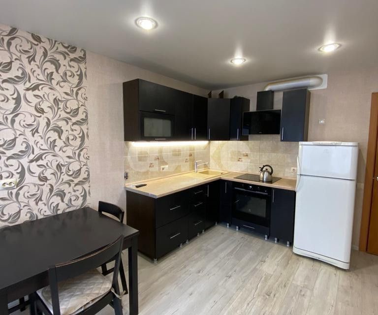 Продаётся 2-комнатная квартира, 65.48 м²
