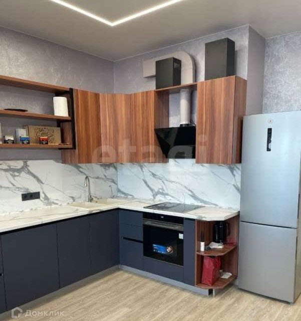 Сдаётся 1-комнатная квартира, 55.8 м²