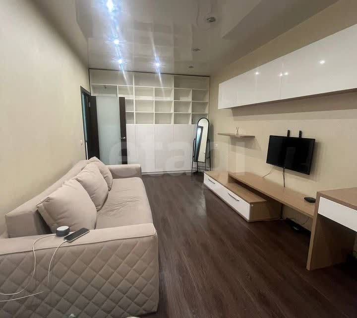 Сдаётся 2-комнатная квартира, 61 м²