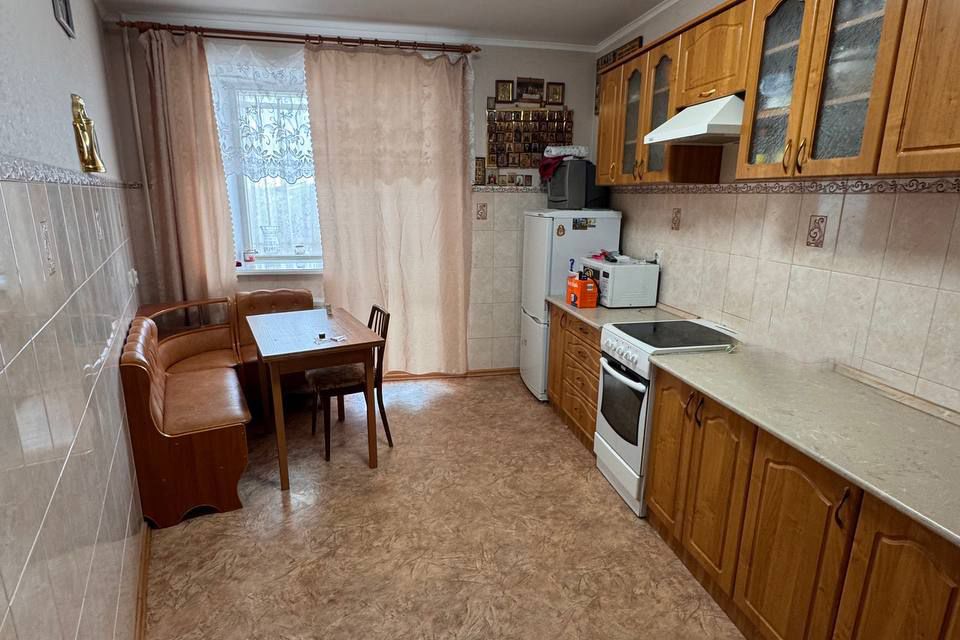 Сдаётся 2-комнатная квартира, 75 м²