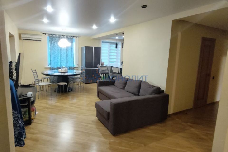 Сдаётся 4-комнатная квартира, 134.5 м²
