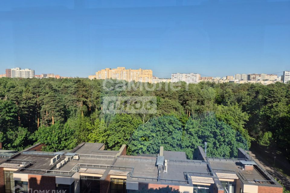 Продаётся 3-комнатная квартира, 111.1 м²