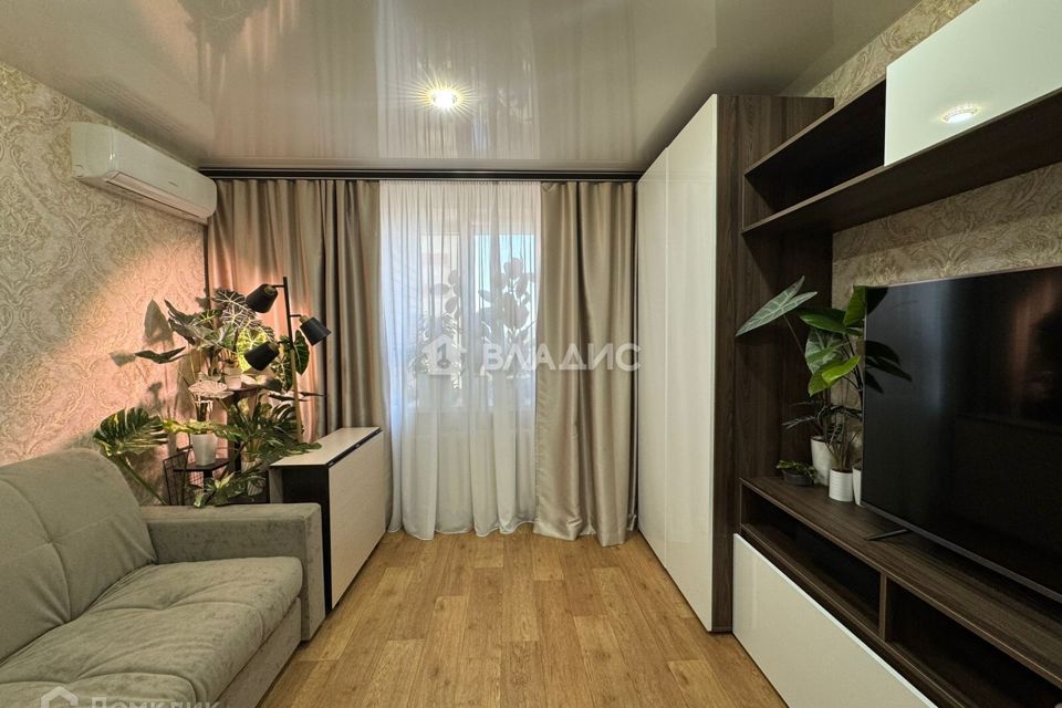 Продаётся 1-комнатная квартира, 39.7 м²
