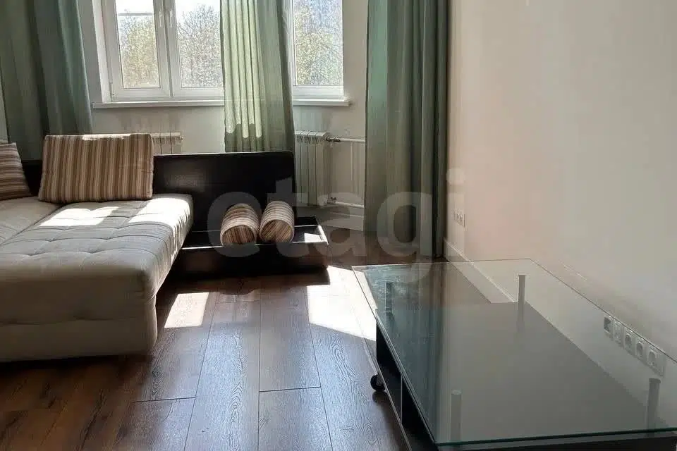 Продаётся 1-комнатная квартира, 43.5 м²