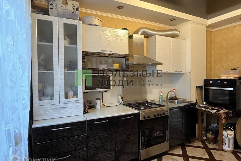 Продаётся 3-комнатная квартира, 63.6 м²