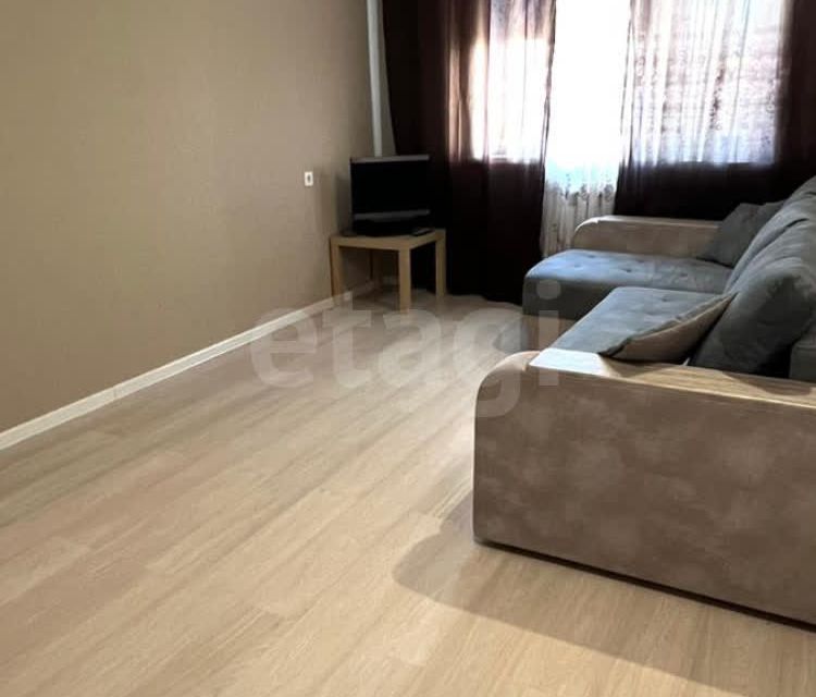 Продаётся 1-комнатная квартира, 37 м²