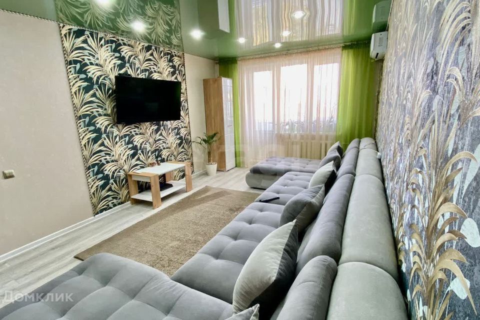 Продаётся 3-комнатная квартира, 63.7 м²