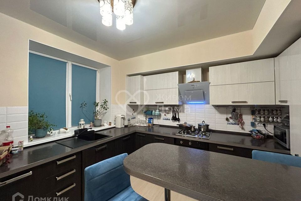 Продаётся 5-комнатная квартира, 124 м²