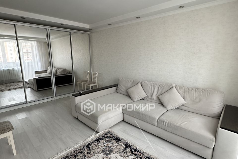 Сдаётся 1-комнатная квартира, 38 м²