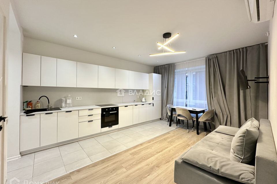 Продаётся 2-комнатная квартира, 53 м²