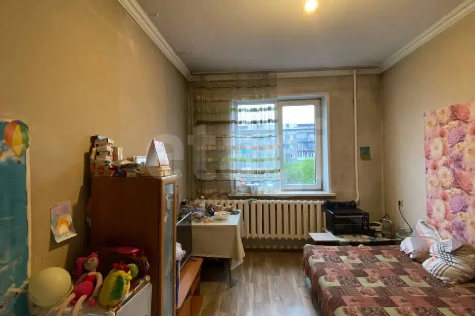 Продаётся 4-комнатная квартира, 74.1 м²