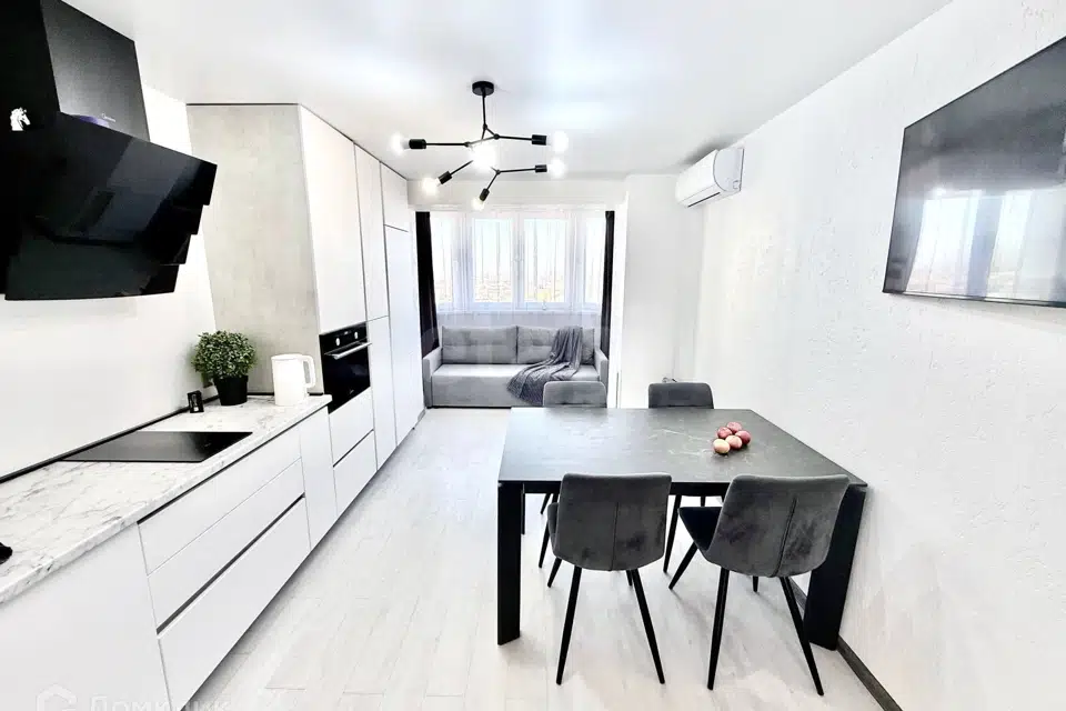Продаётся 2-комнатная квартира, 58 м²