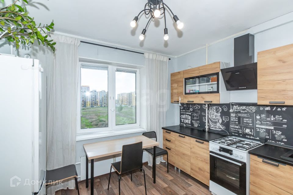 Продаётся 1-комнатная квартира, 37.1 м²