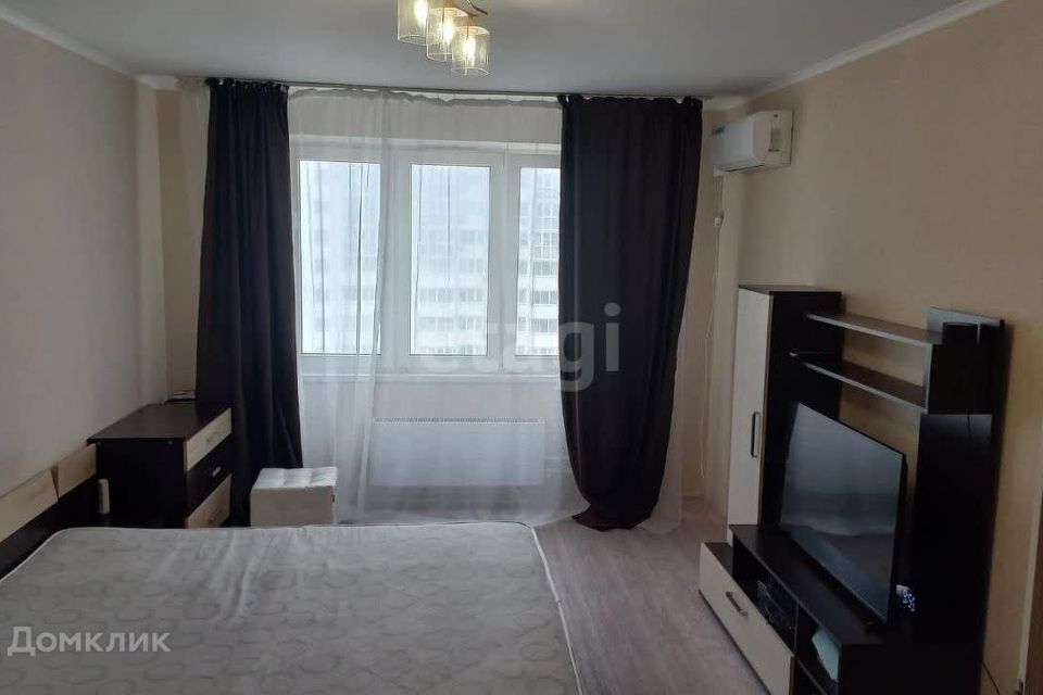 Продаётся 1-комнатная квартира, 37.7 м²