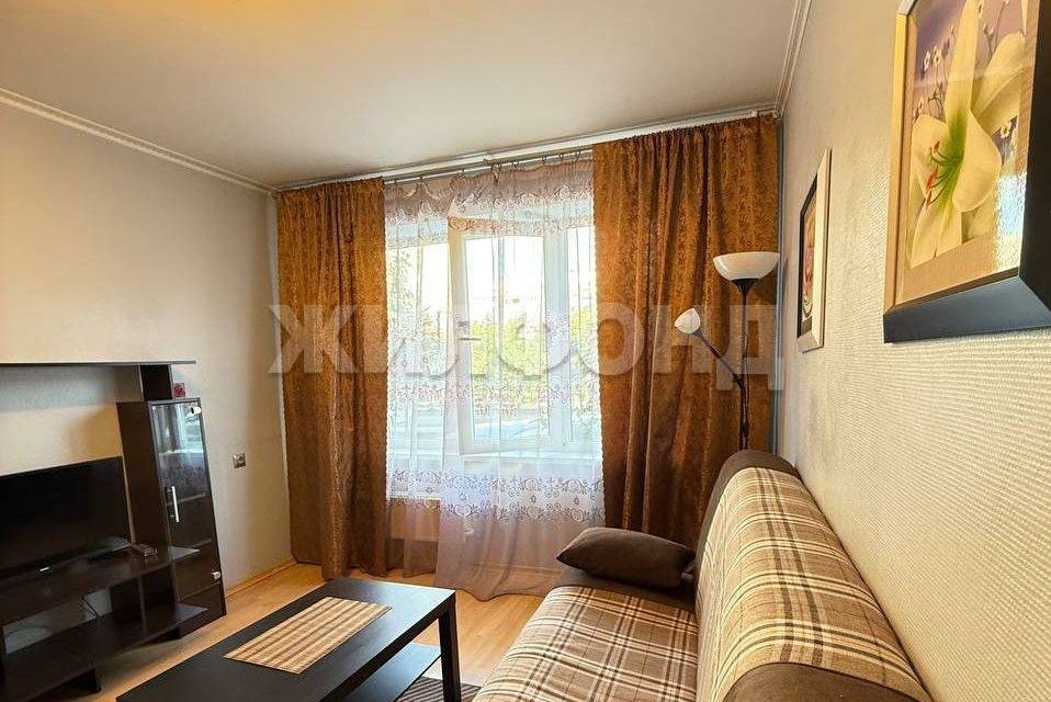 Продаётся комната в 3-комн. квартире, 11.7 м²
