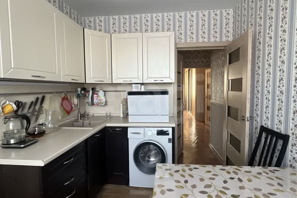 Продаётся 3-комнатная квартира, 64 м²