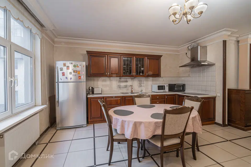 Продаётся 2-комнатная квартира, 79 м²