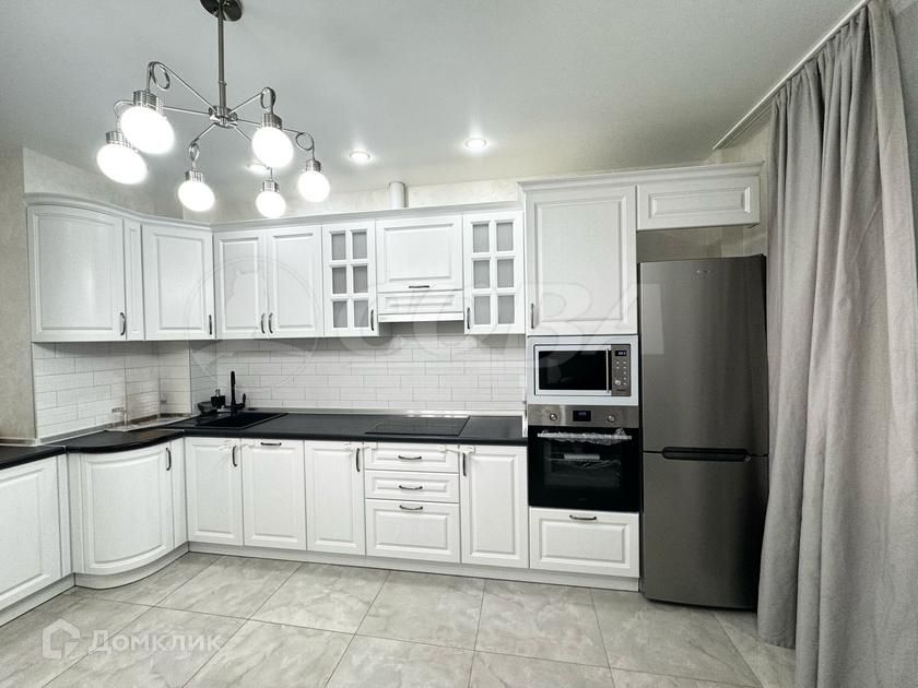 Сдаётся 2-комнатная квартира, 55.8 м²
