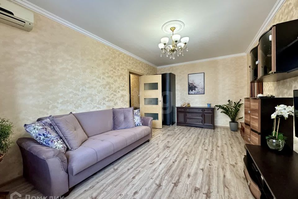 Продаётся 1-комнатная квартира, 37.8 м²