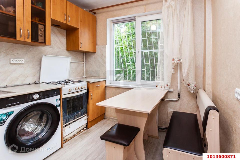 Продаётся 3-комнатная квартира, 64 м²