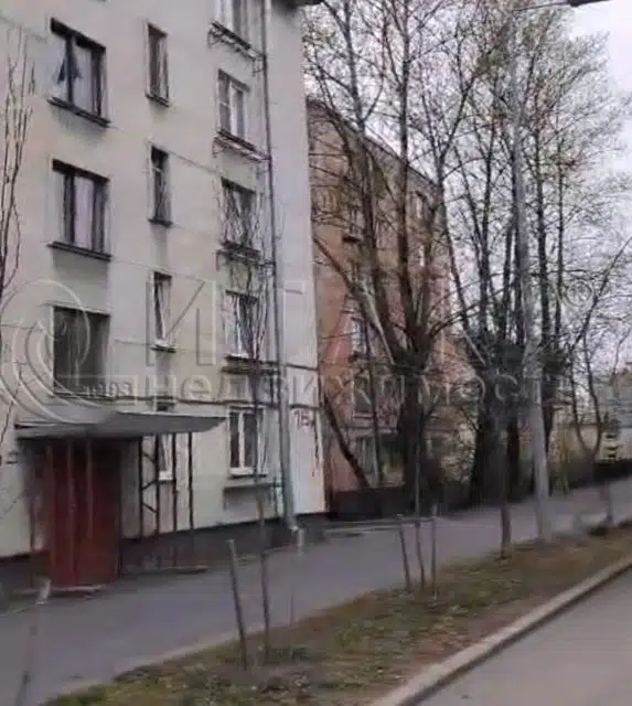 Продаётся 3-комнатная квартира, 41.6 м²