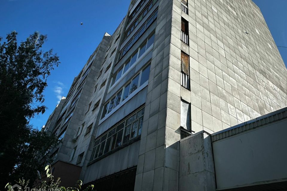 Продаётся 4-комнатная квартира, 82.7 м²