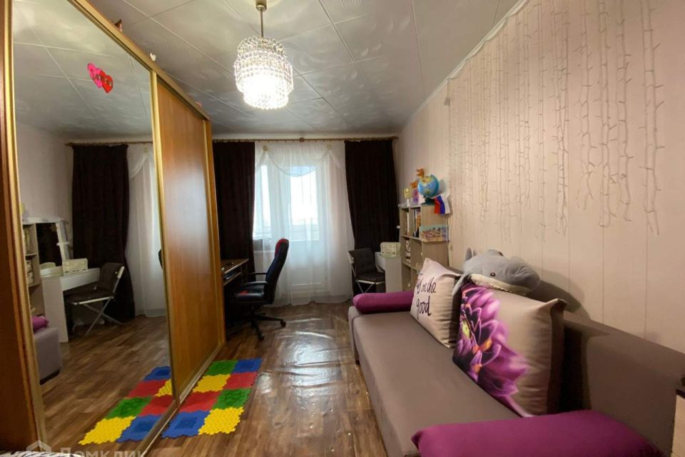 Продаётся 1-комнатная квартира, 43 м²