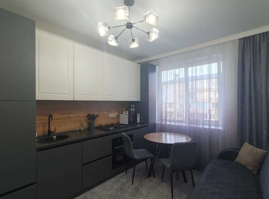 Продаётся 1-комнатная квартира, 42 м²