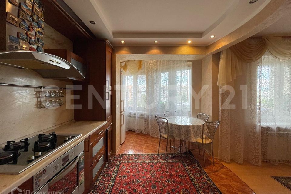 Продаётся 3-комнатная квартира, 70.2 м²