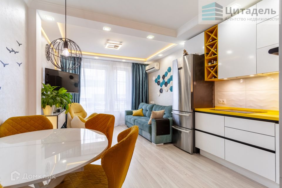Продаётся 3-комнатная квартира, 95.6 м²