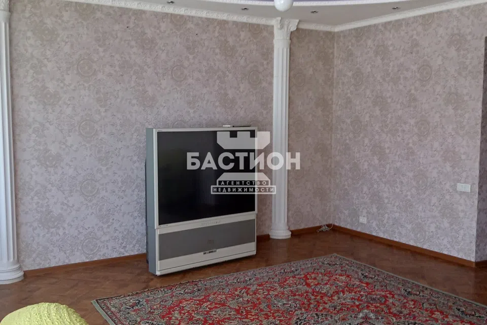 Продаётся 3-этажный дом, 266.7 м²