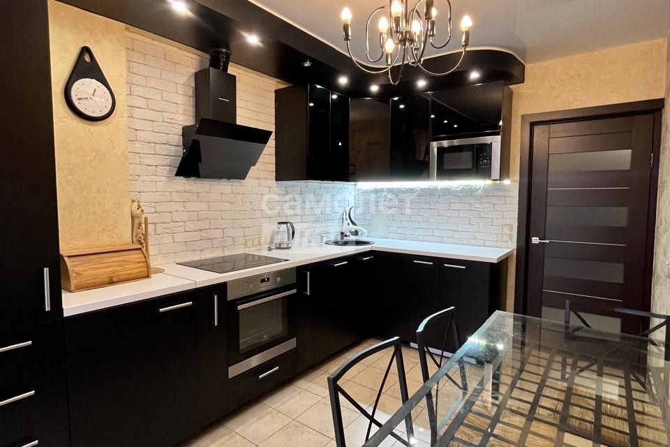 Сдаётся 2-комнатная квартира, 54 м²