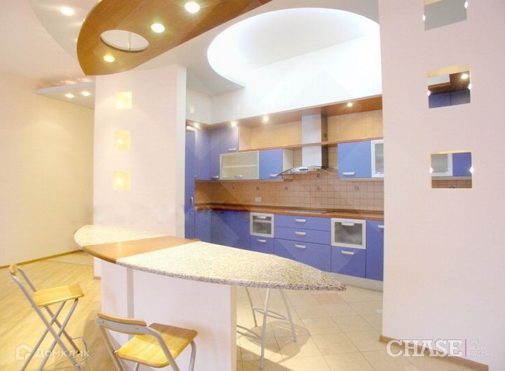 Сдаётся 4-комнатная квартира, 173 м²