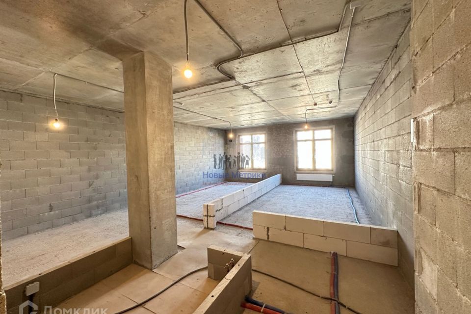 Продаётся 1-комнатная квартира, 63.3 м²